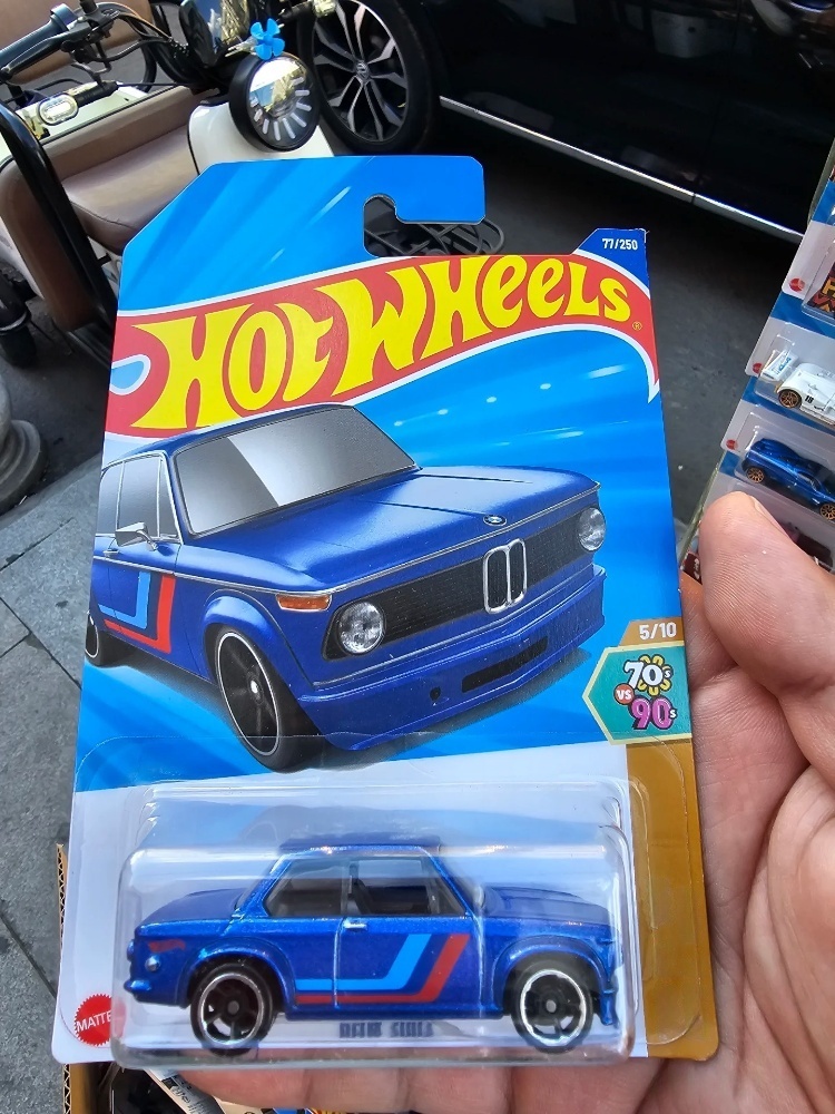 รถของเล่นฮอตวีลส์รุ่นใหม่ ปี 2 - Hot Wheels Car Mainline บทวิจารณ์และราคา